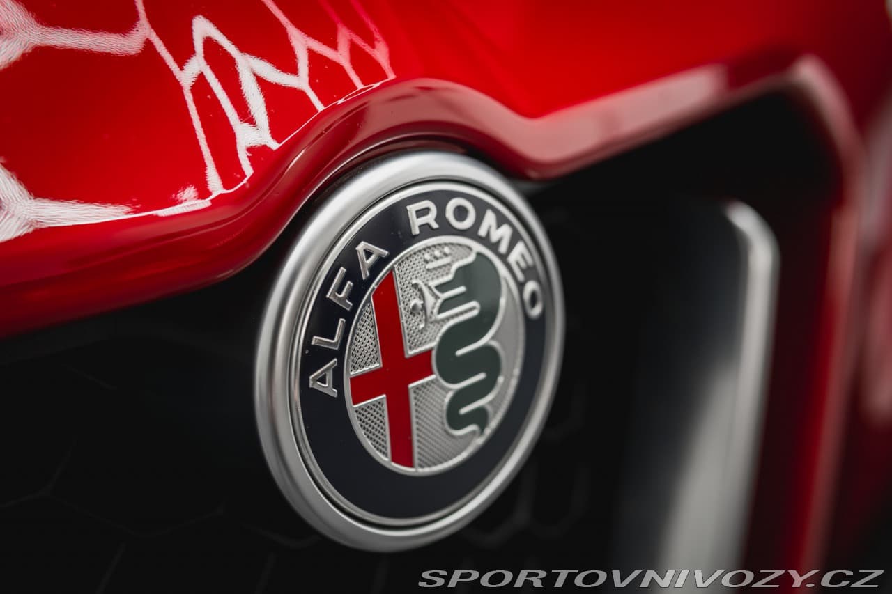 2018 Alfa Romeo STELVIO - 4