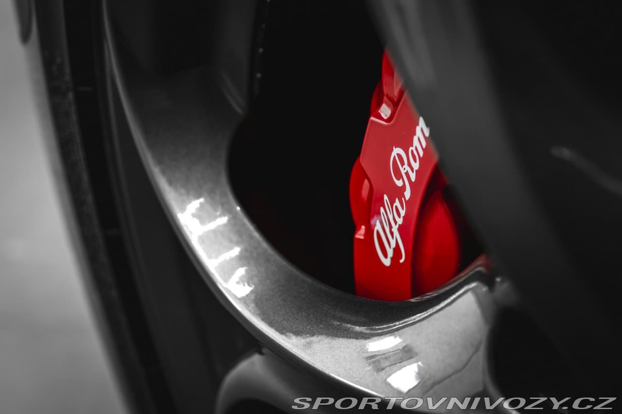 2018 Alfa Romeo STELVIO - 5