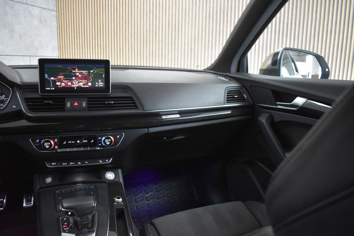 2020 Audi SQ5 - 10