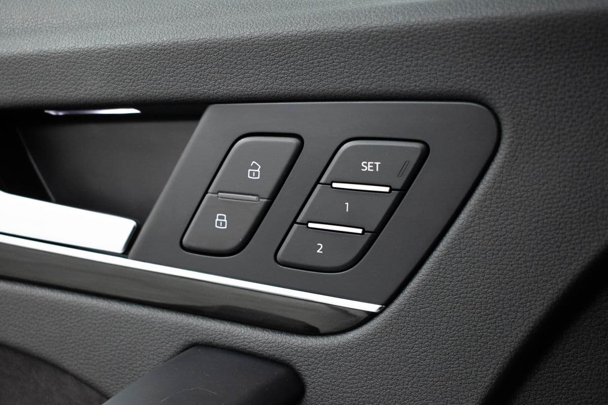2020 Audi SQ5 - 16