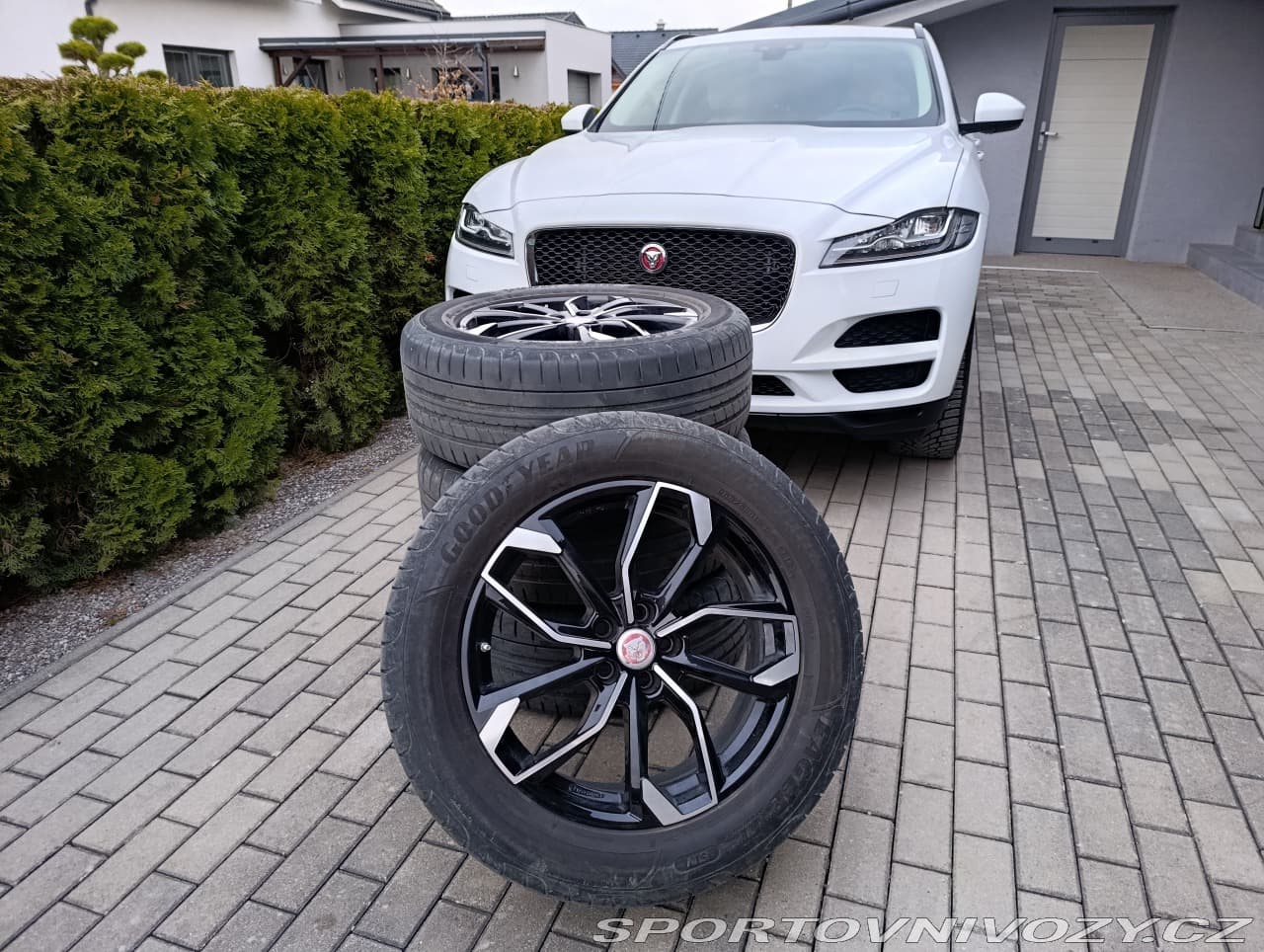 2020 Jaguar F-PACE