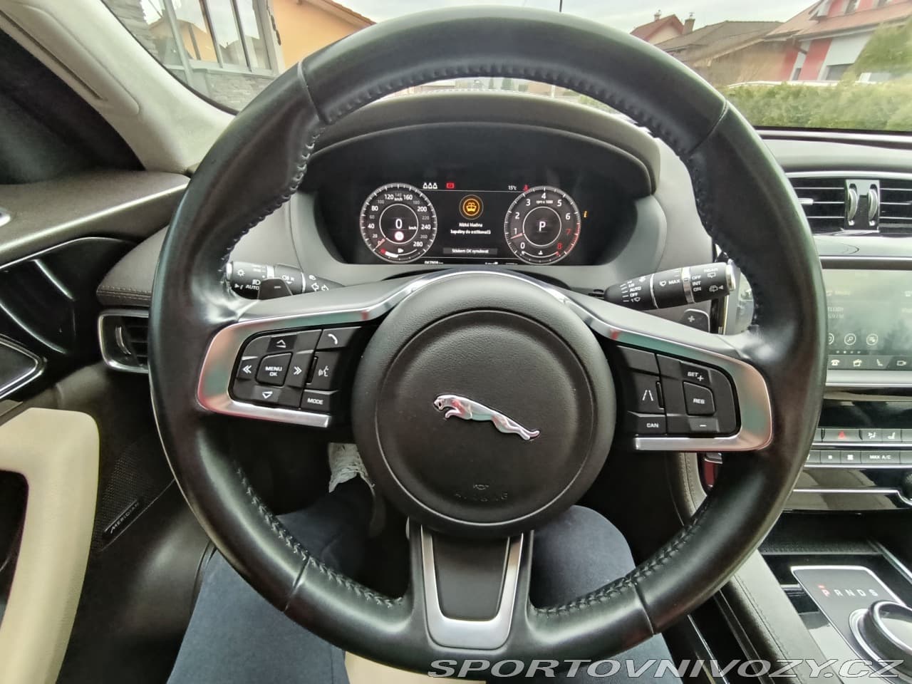 2020 Jaguar F-PACE - 4