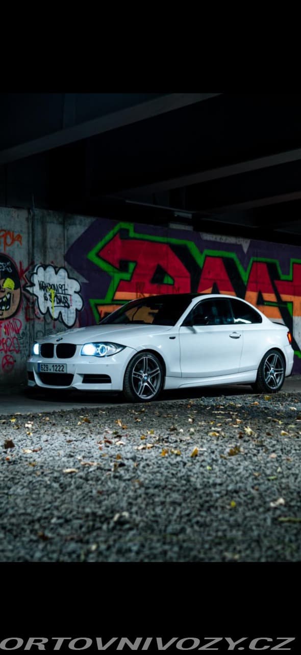2011 BMW 1-SERIES