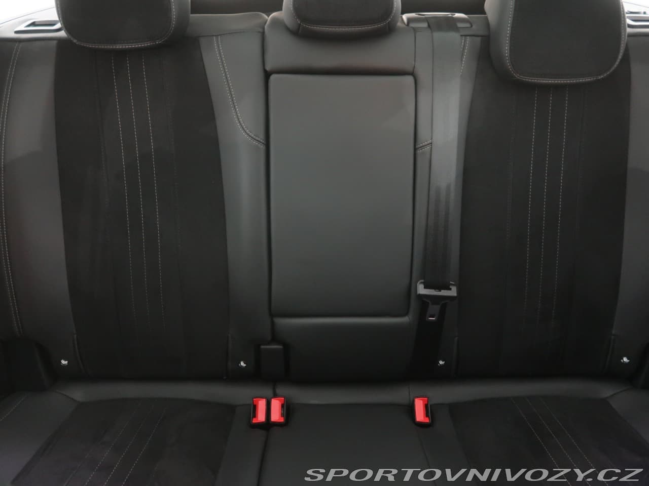 2016 Peugeot 308 - 10