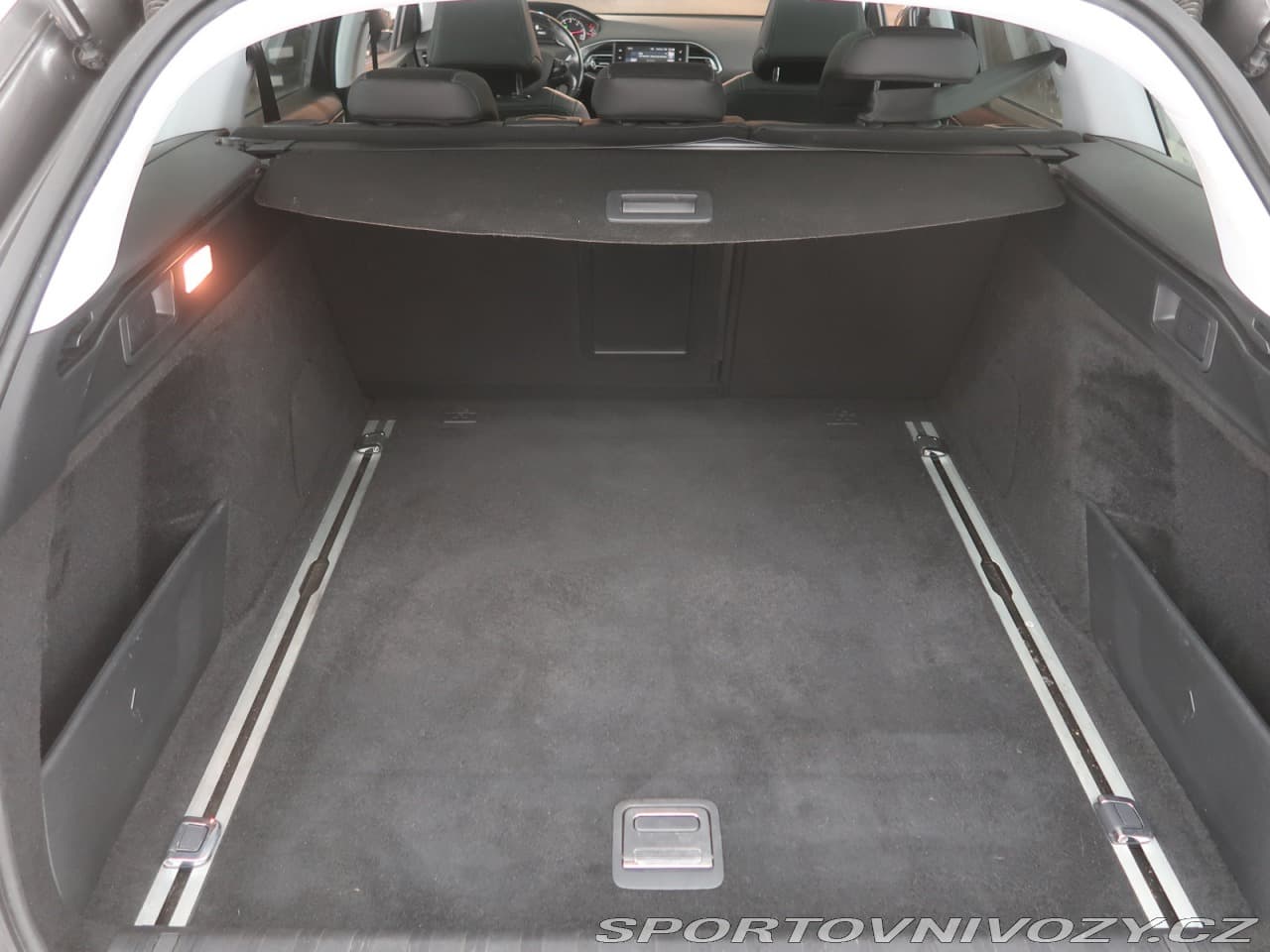 2016 Peugeot 308 - 14