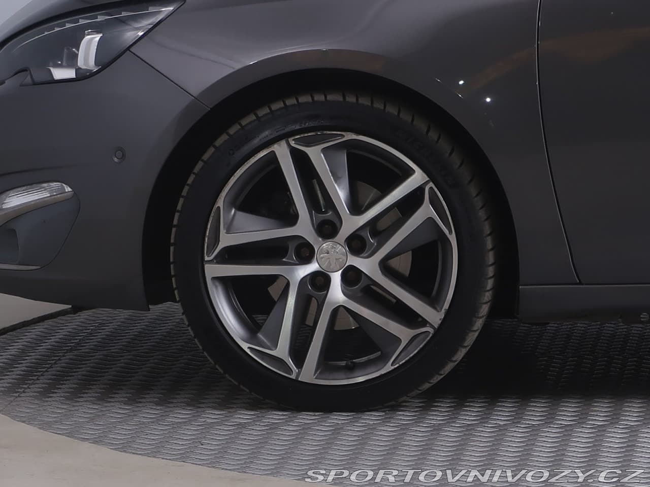 2016 Peugeot 308 - 15