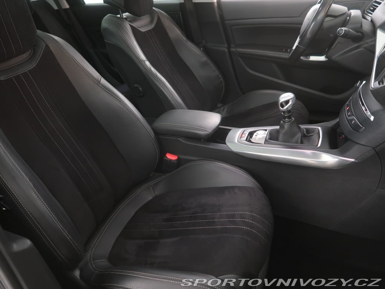 2016 Peugeot 308 - 9