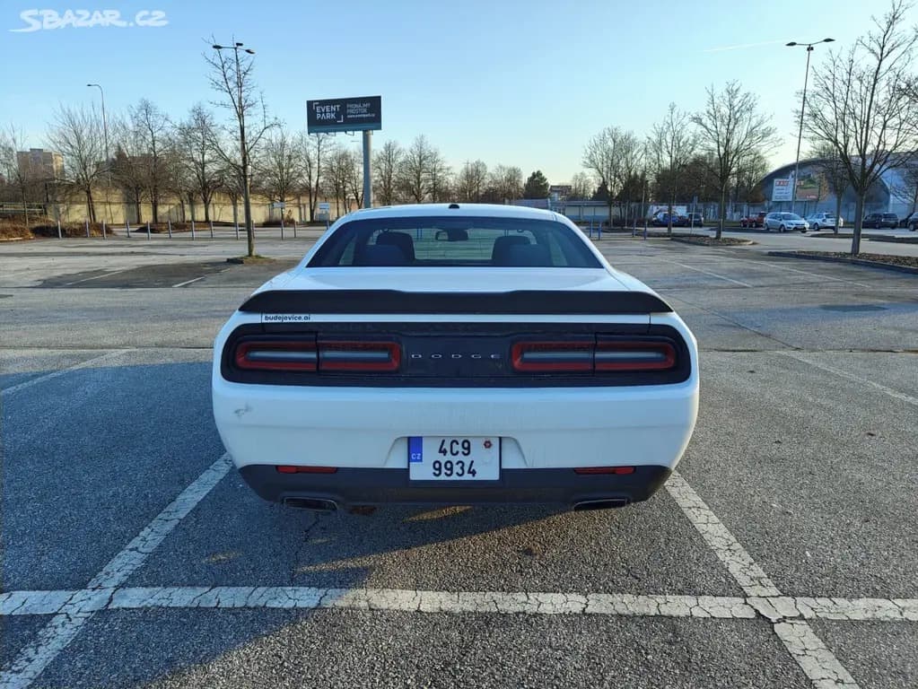 2015 Dodge CHALLENGER - 4