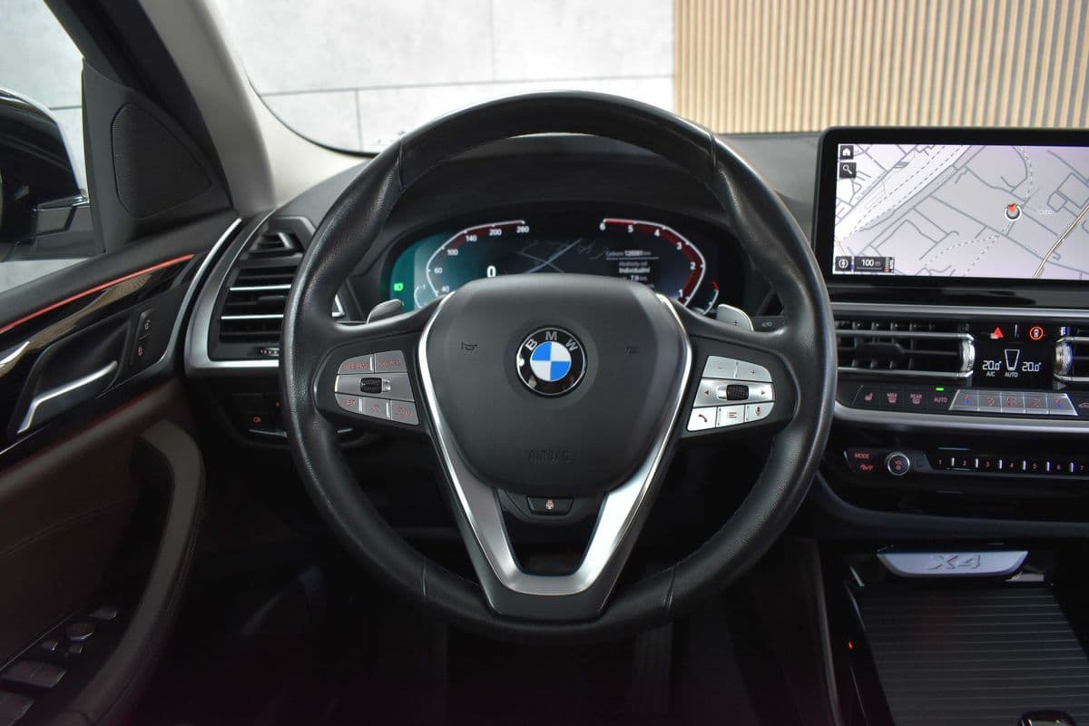 2022 BMW X4 - 15