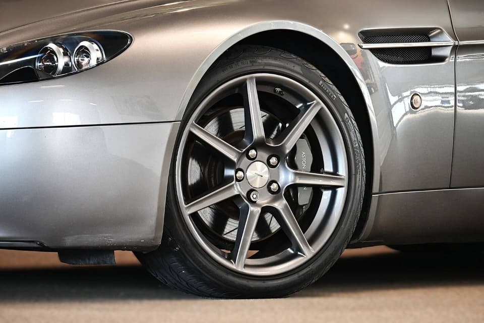 2006 Aston Martin VANTAGE - 9