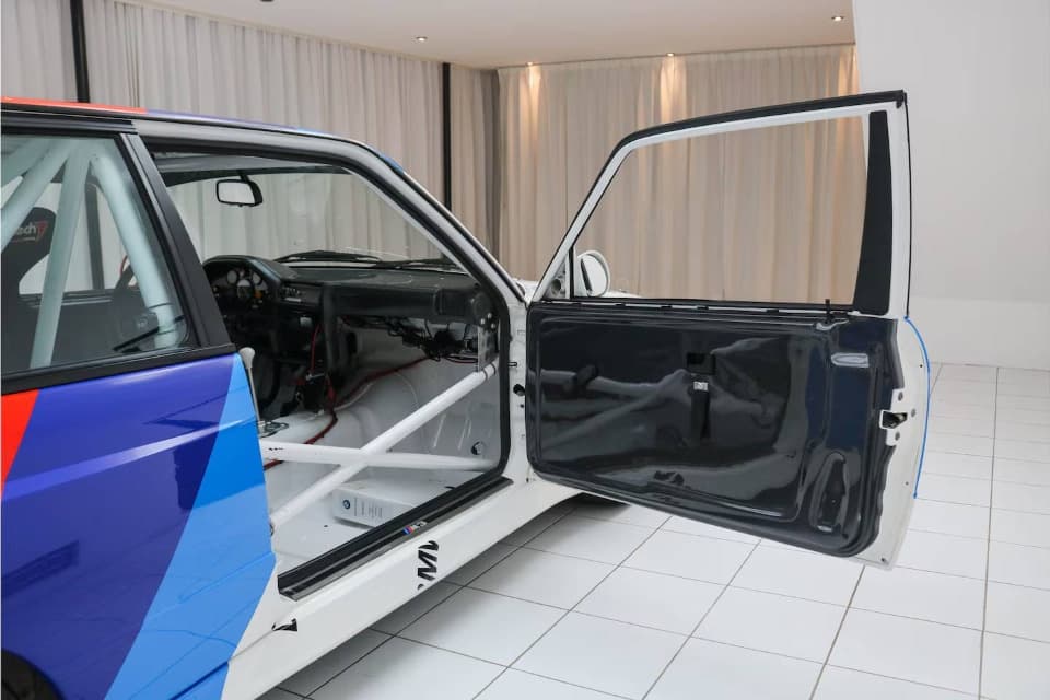 1990 BMW M3 - 15