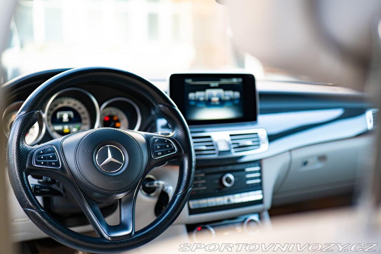 2015 Mercedes-Benz CLS - 10