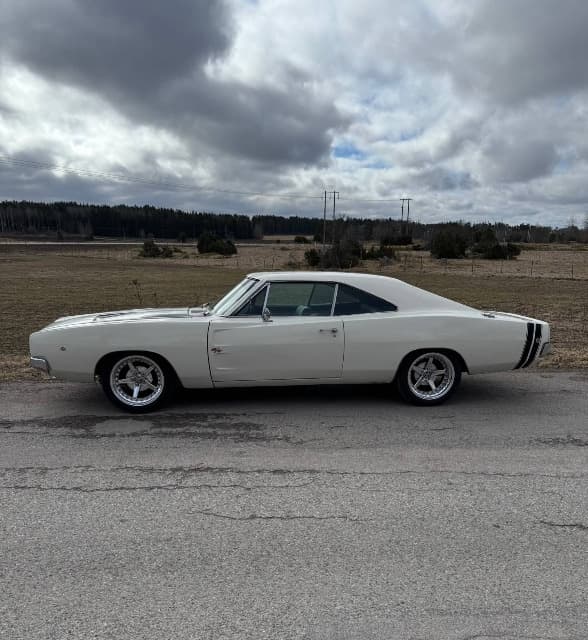 1968 Dodge CHARGER - 4