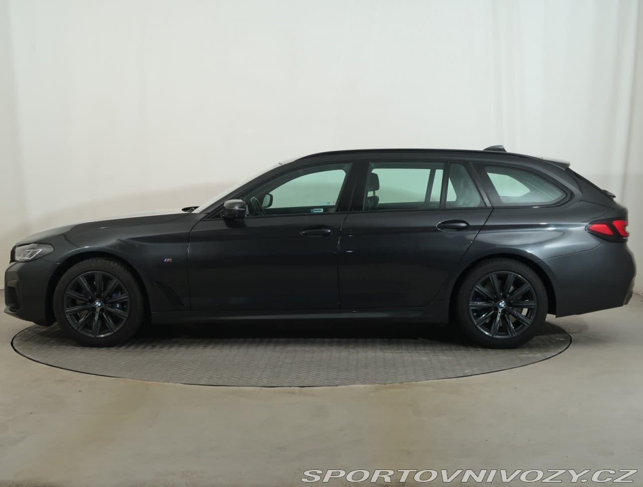 2020 BMW 5-SERIES - 5