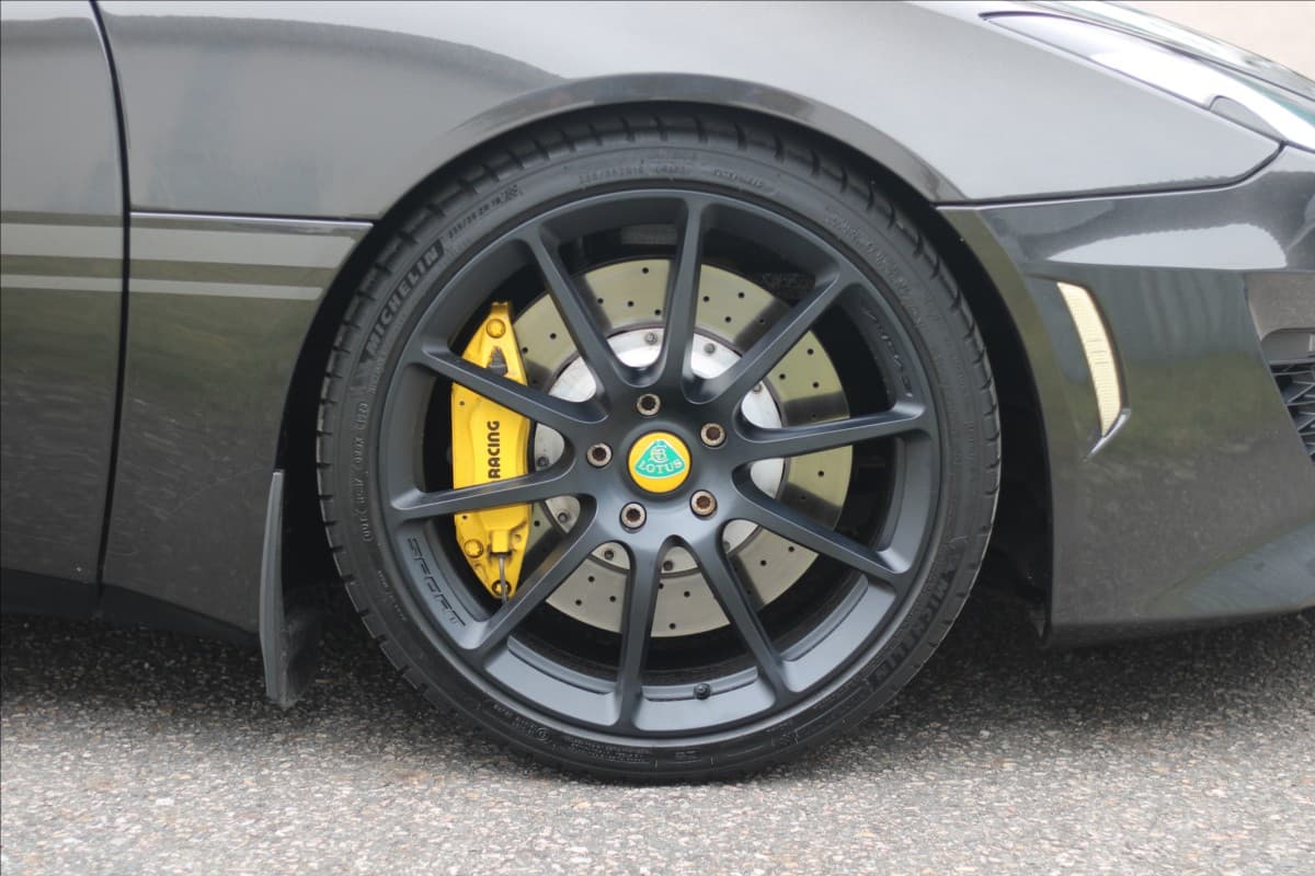 2017 Lotus EVORA - 16