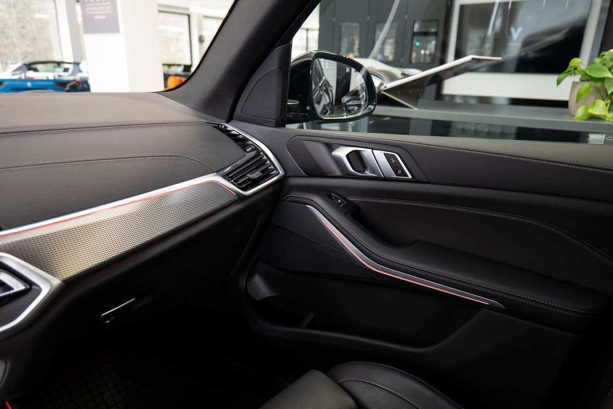 2023 BMW X5 - 16