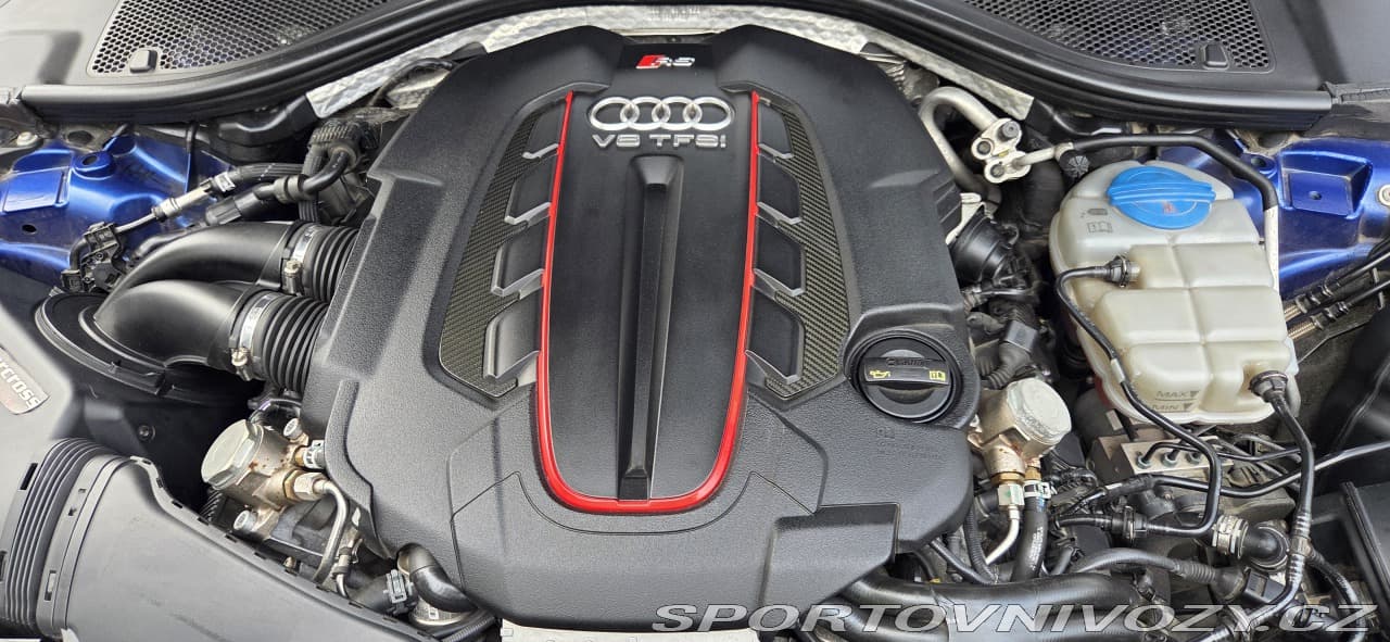 2015 Audi RS6 - 15