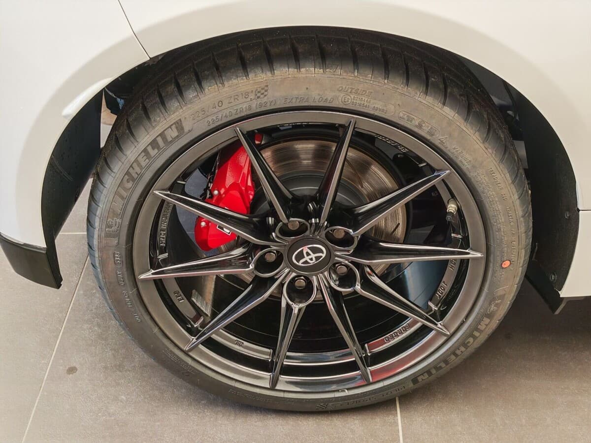 2024 Toyota YARIS - 11