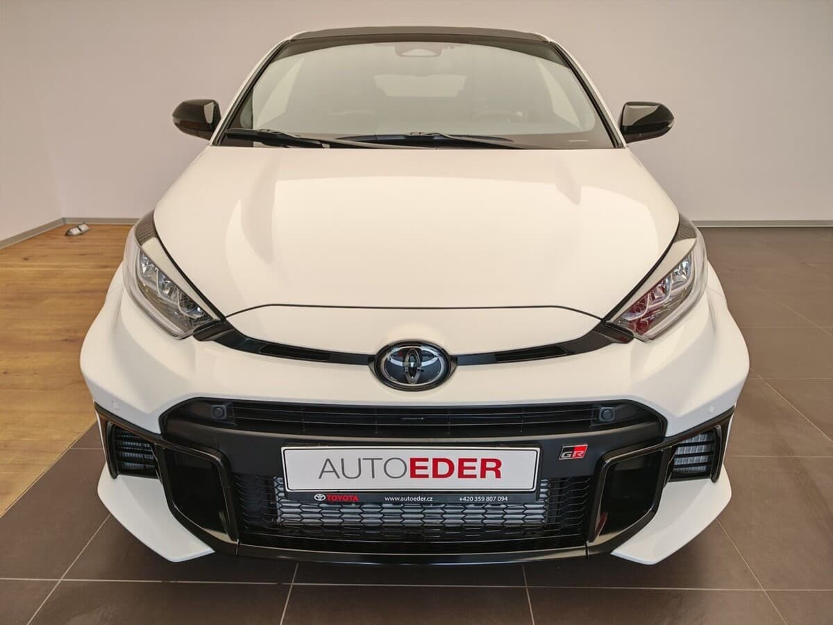 2024 Toyota YARIS - 2