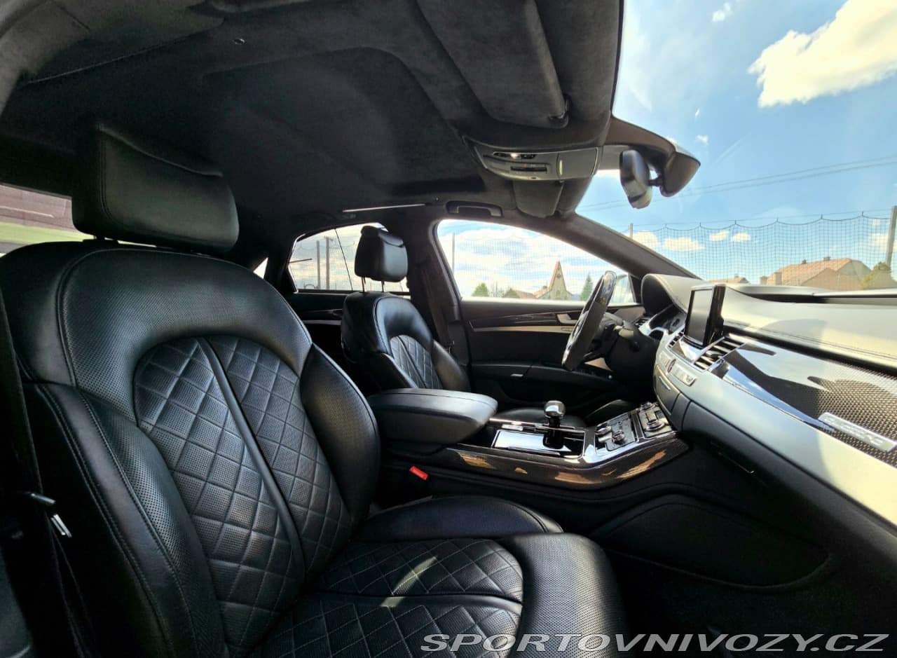 2014 Audi S8 - 10