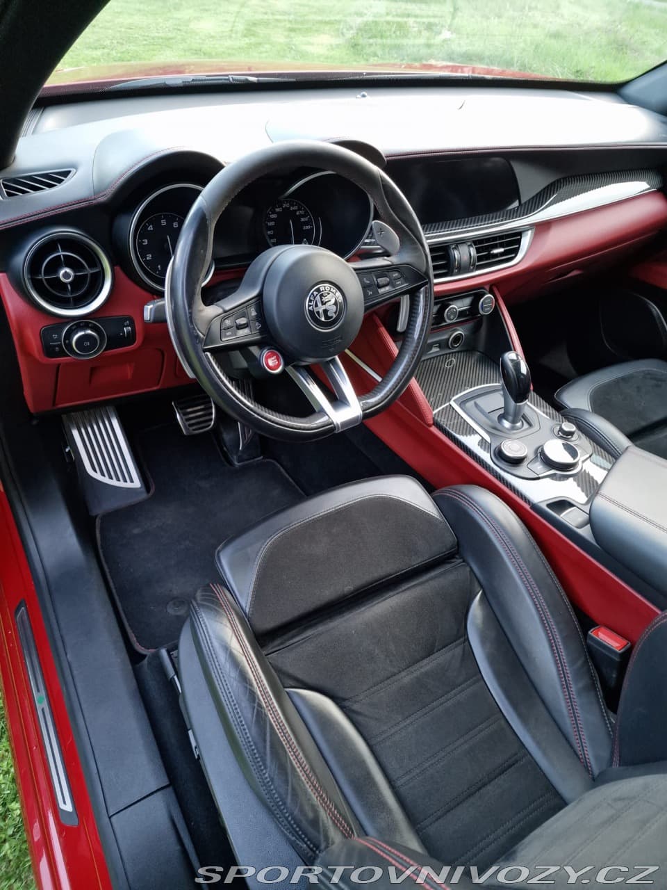 2019 Alfa Romeo STELVIO - 11
