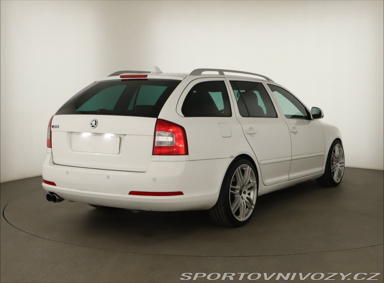 2011 Škoda OCTAVIA - 5
