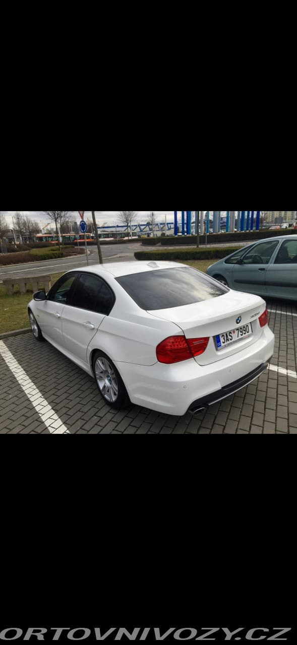 2010 BMW 3-SERIES