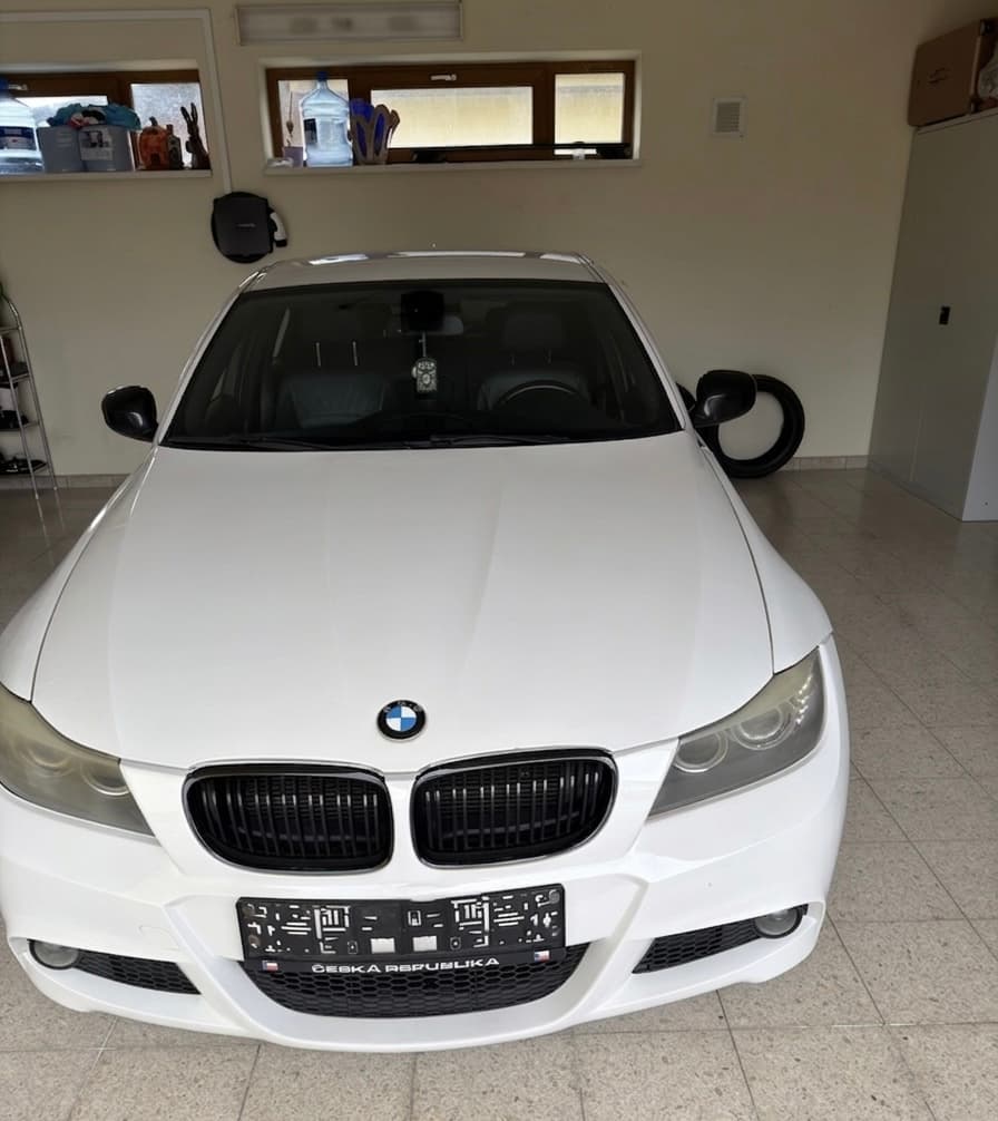 2010 BMW 3-SERIES - 2