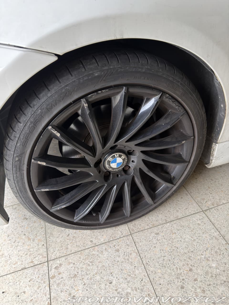 2010 BMW 3-SERIES - 9