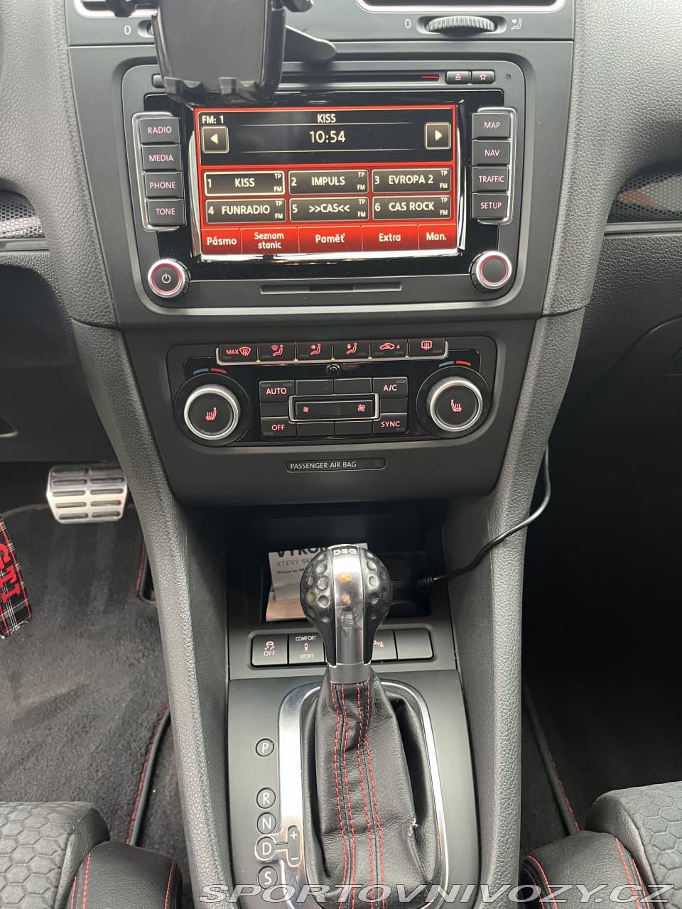 2012 Volkswagen GOLF - 11