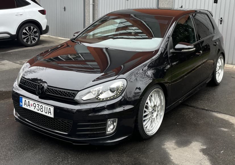 2012 Volkswagen GOLF - 16