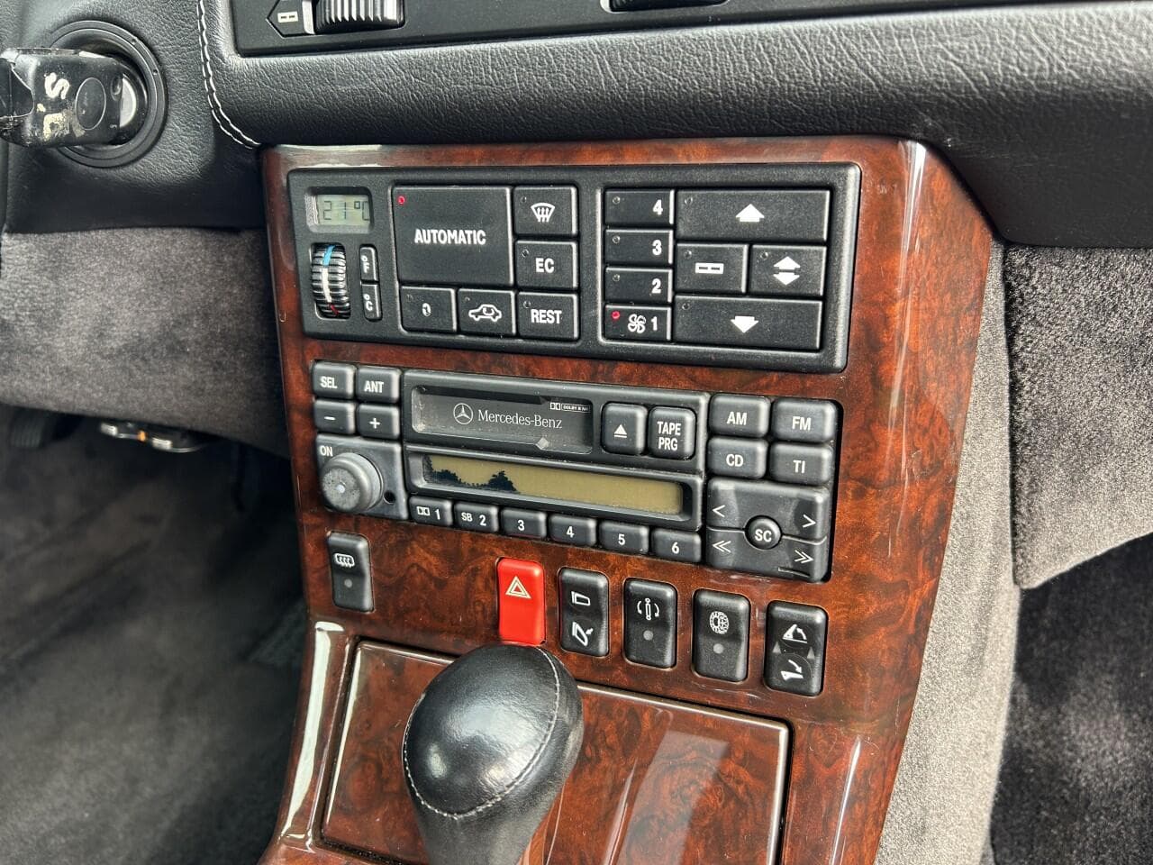 1994 Mercedes-Benz SL - 11