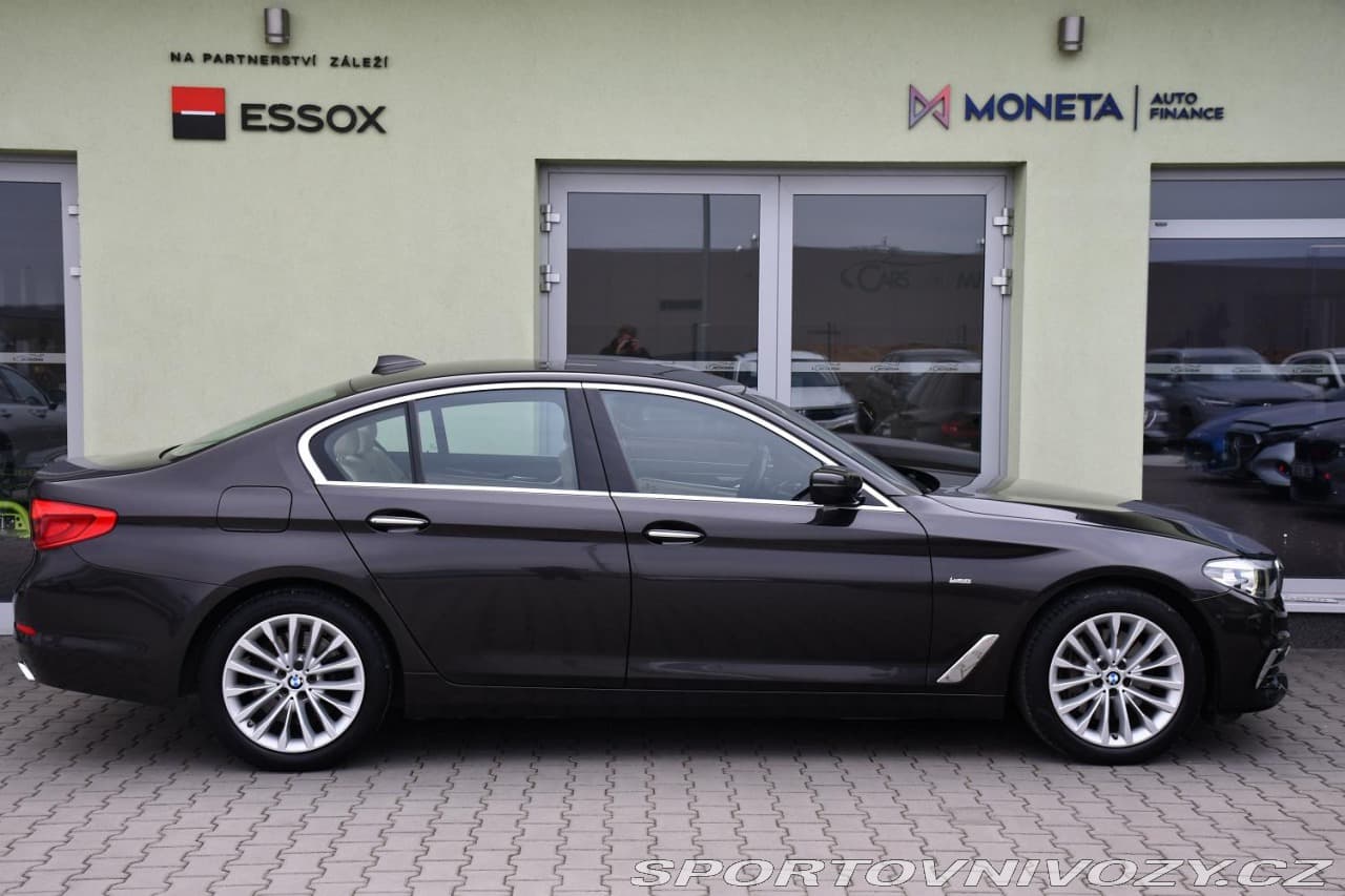 2017 BMW 5-SERIES - 12