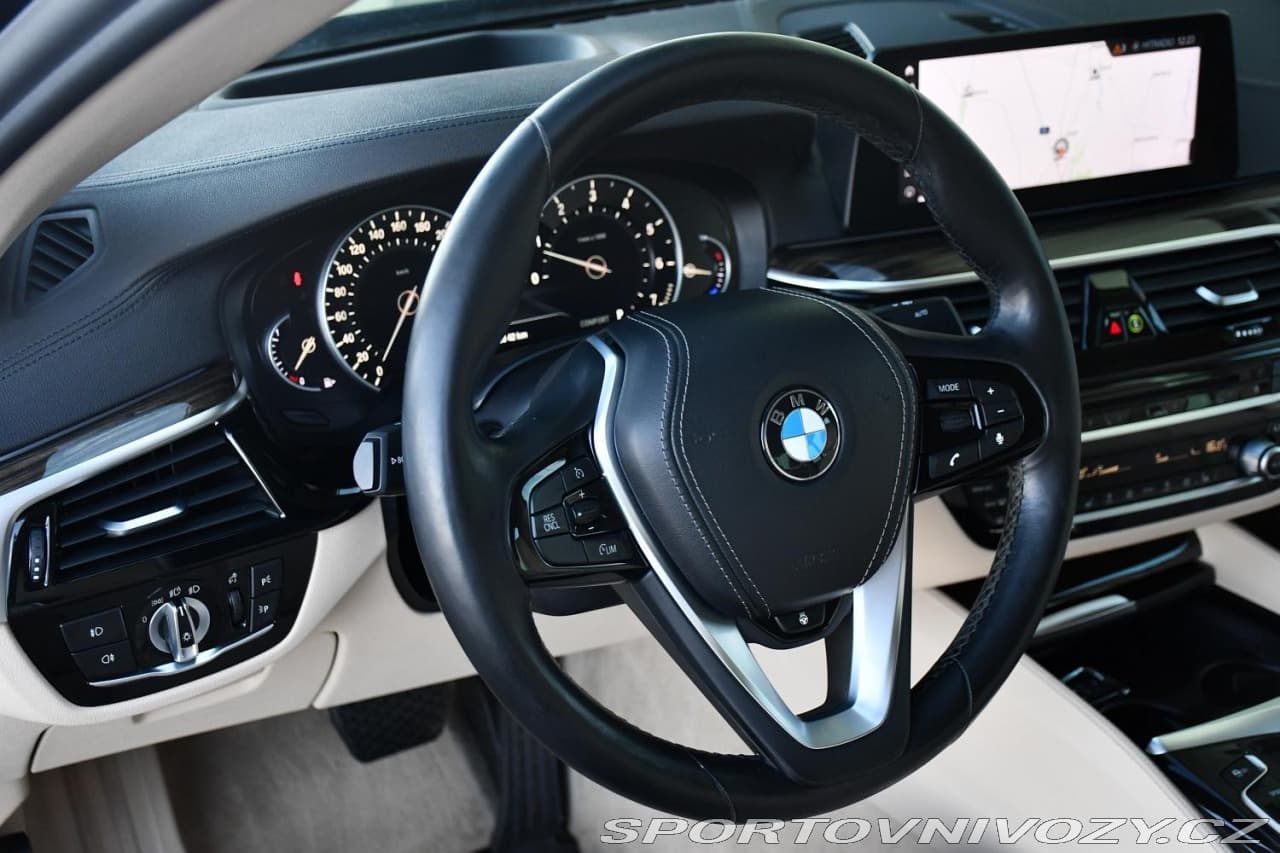 2017 BMW 5-SERIES - 16