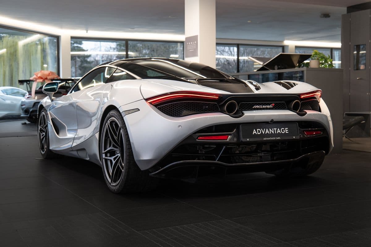 2017 McLaren 720S - 4