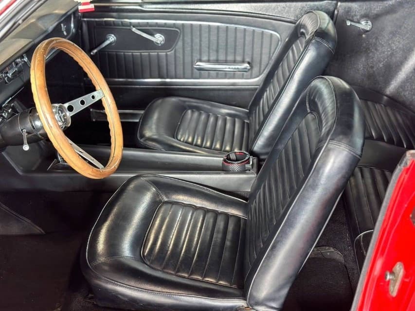 1965 Ford MUSTANG - 14
