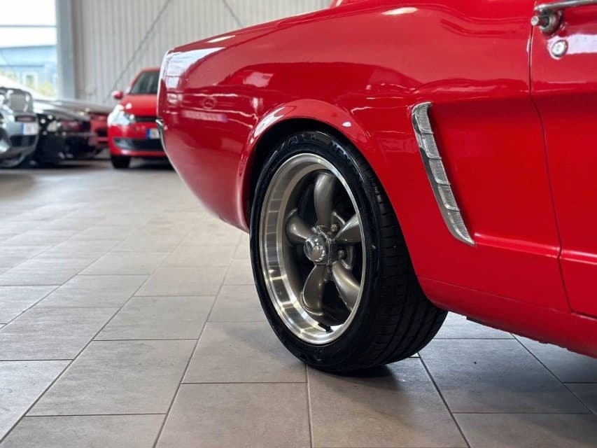 1965 Ford MUSTANG - 8