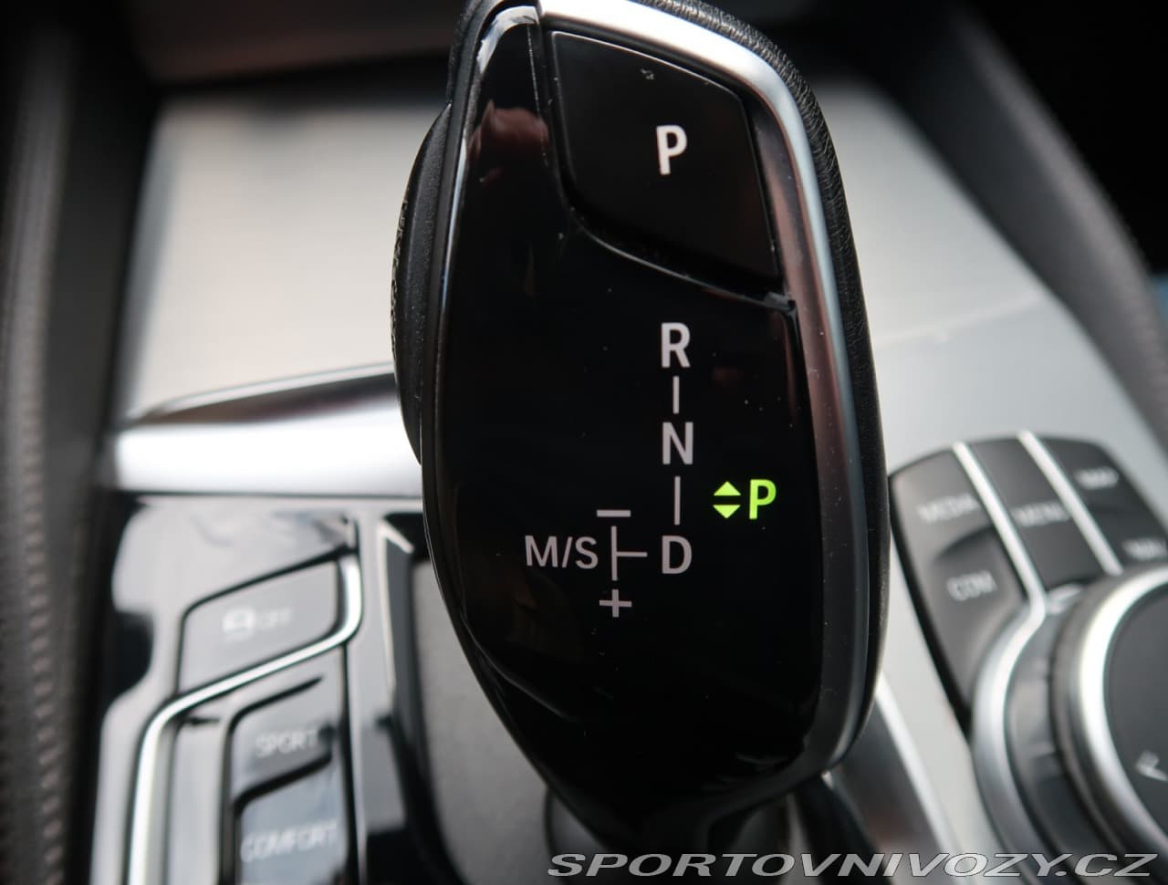 2020 BMW 5-SERIES - 12