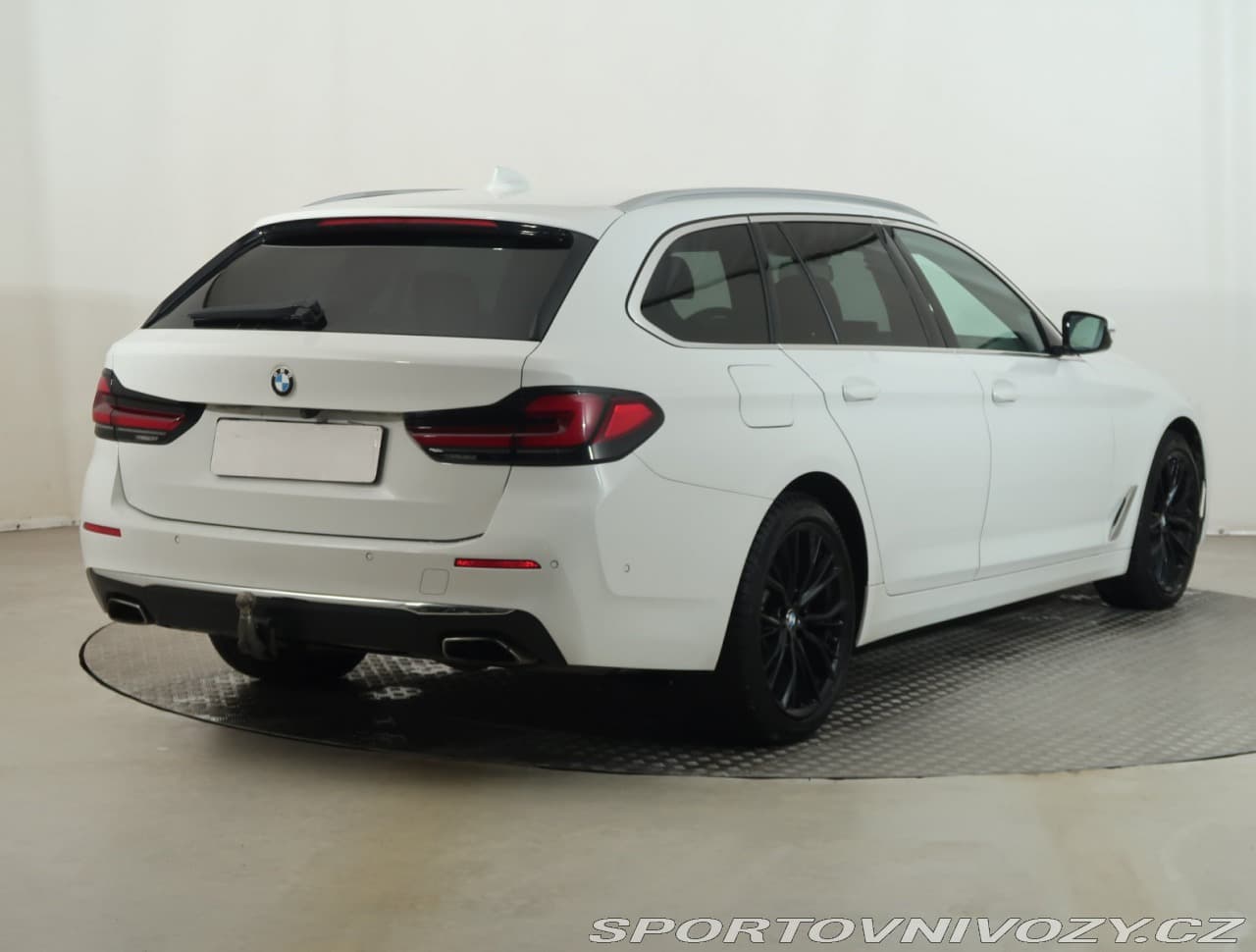 2020 BMW 5-SERIES - 5