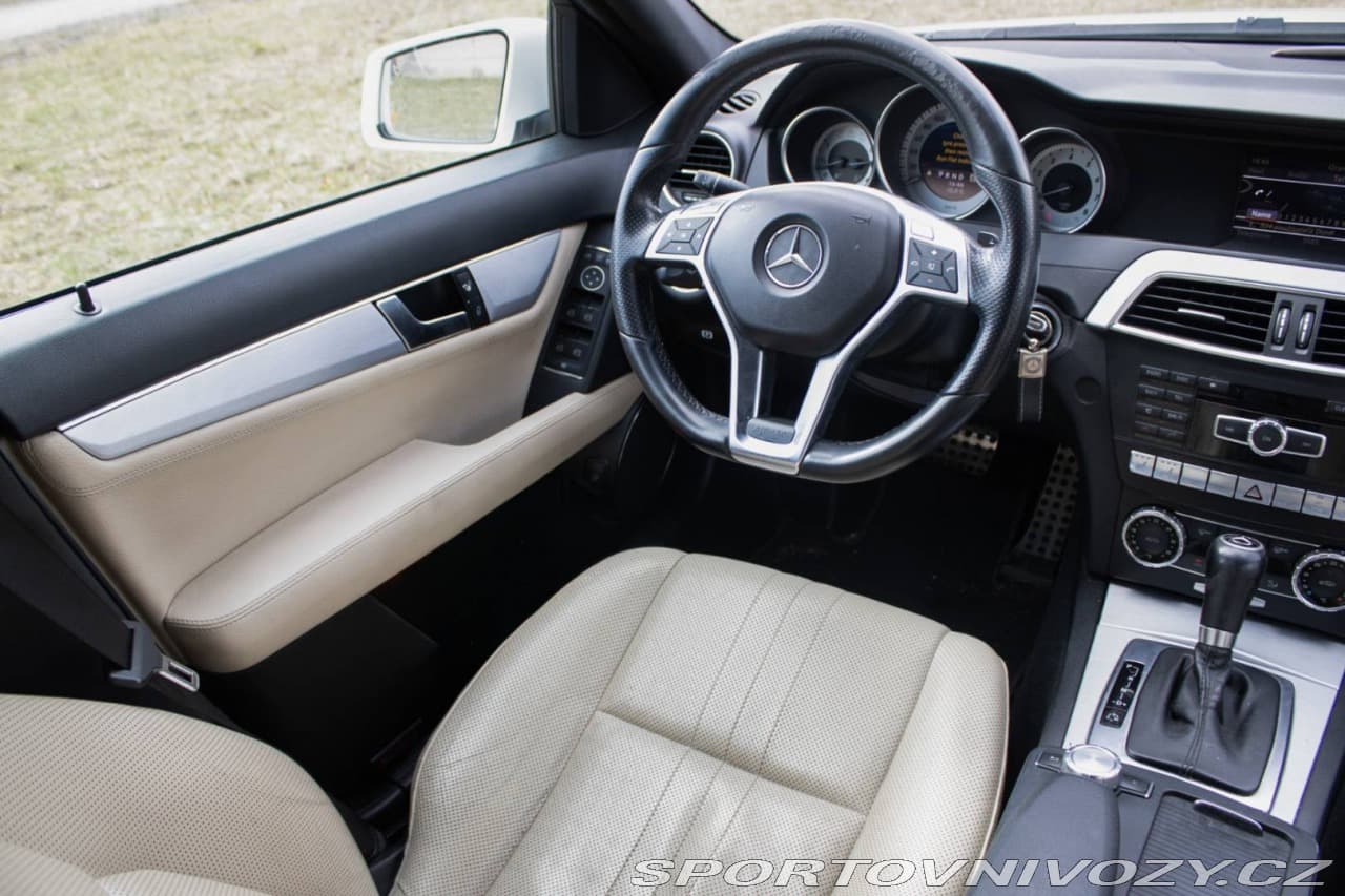 2011 Mercedes-Benz C-CLASS - 19
