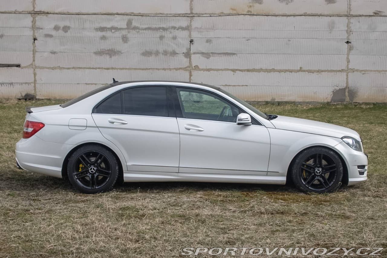 2011 Mercedes-Benz C-CLASS - 4