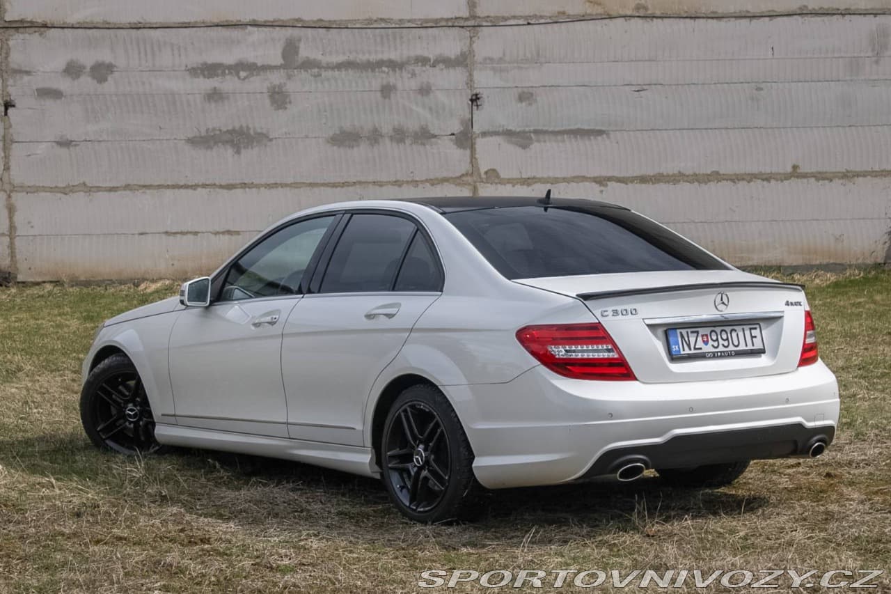 2011 Mercedes-Benz C-CLASS - 7