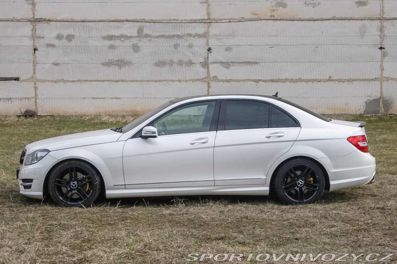 2011 Mercedes-Benz C-CLASS - 8