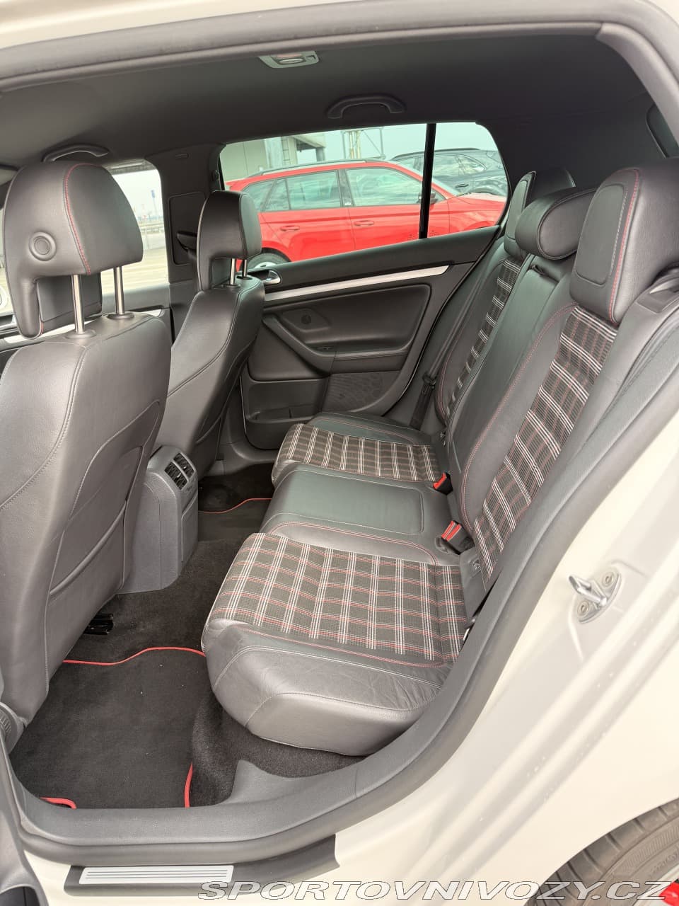 2008 Volkswagen GOLF - 15