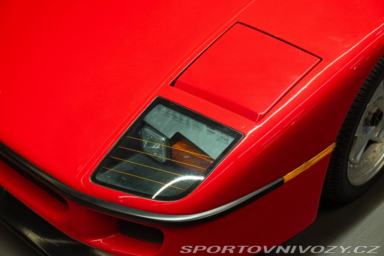 1991 Ferrari F40 - 10