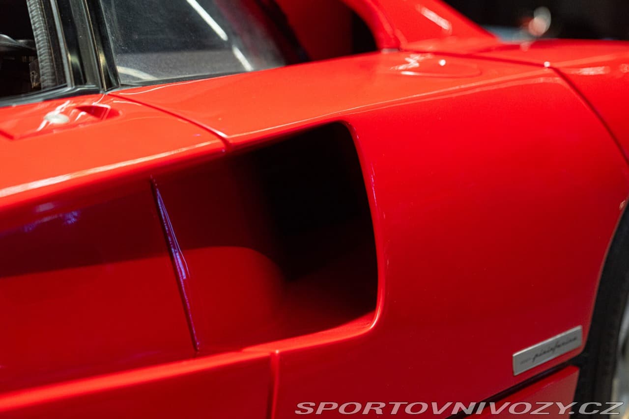1991 Ferrari F40 - 15