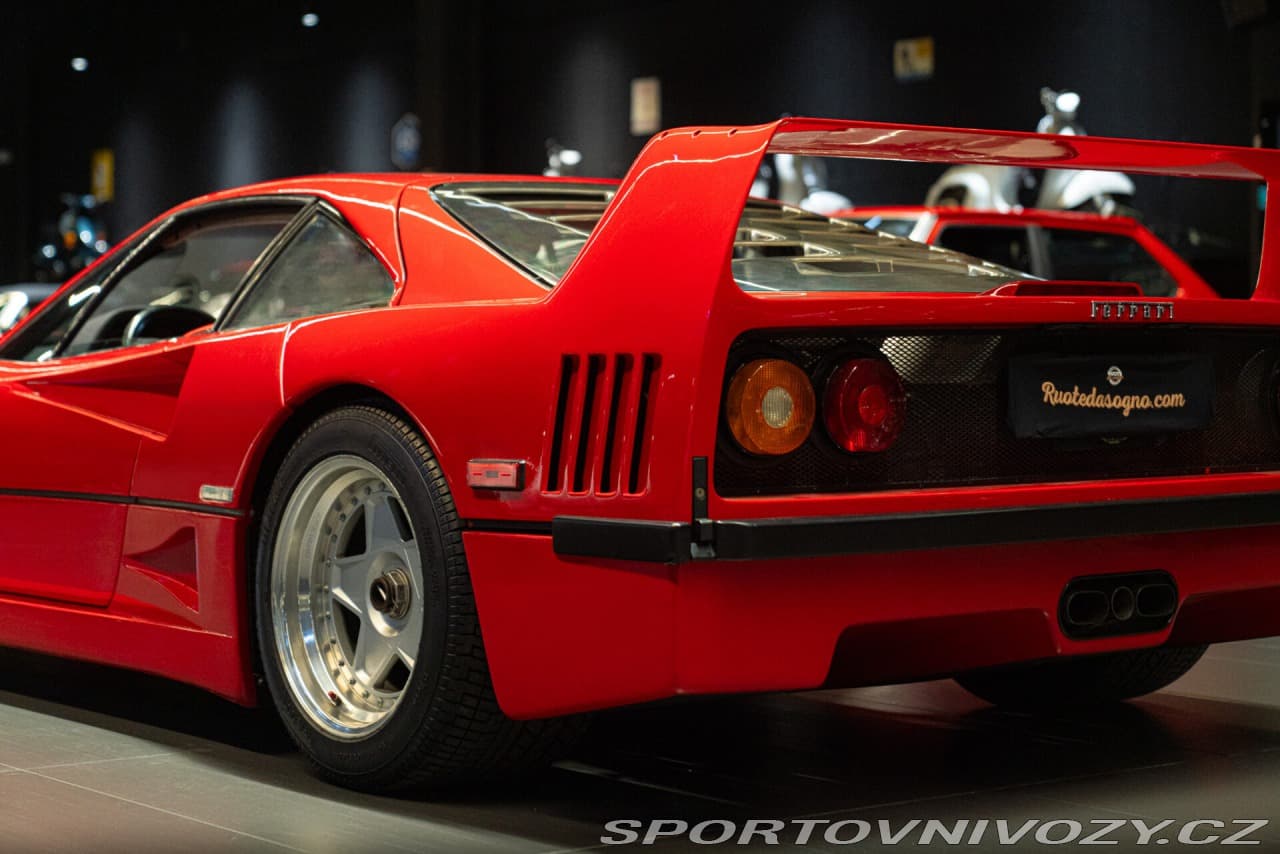 1991 Ferrari F40 - 19