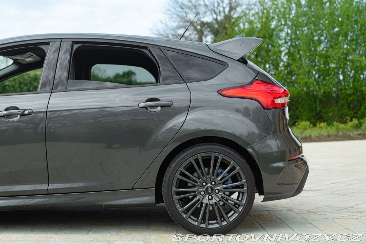 2016 Ford FOCUS - 14