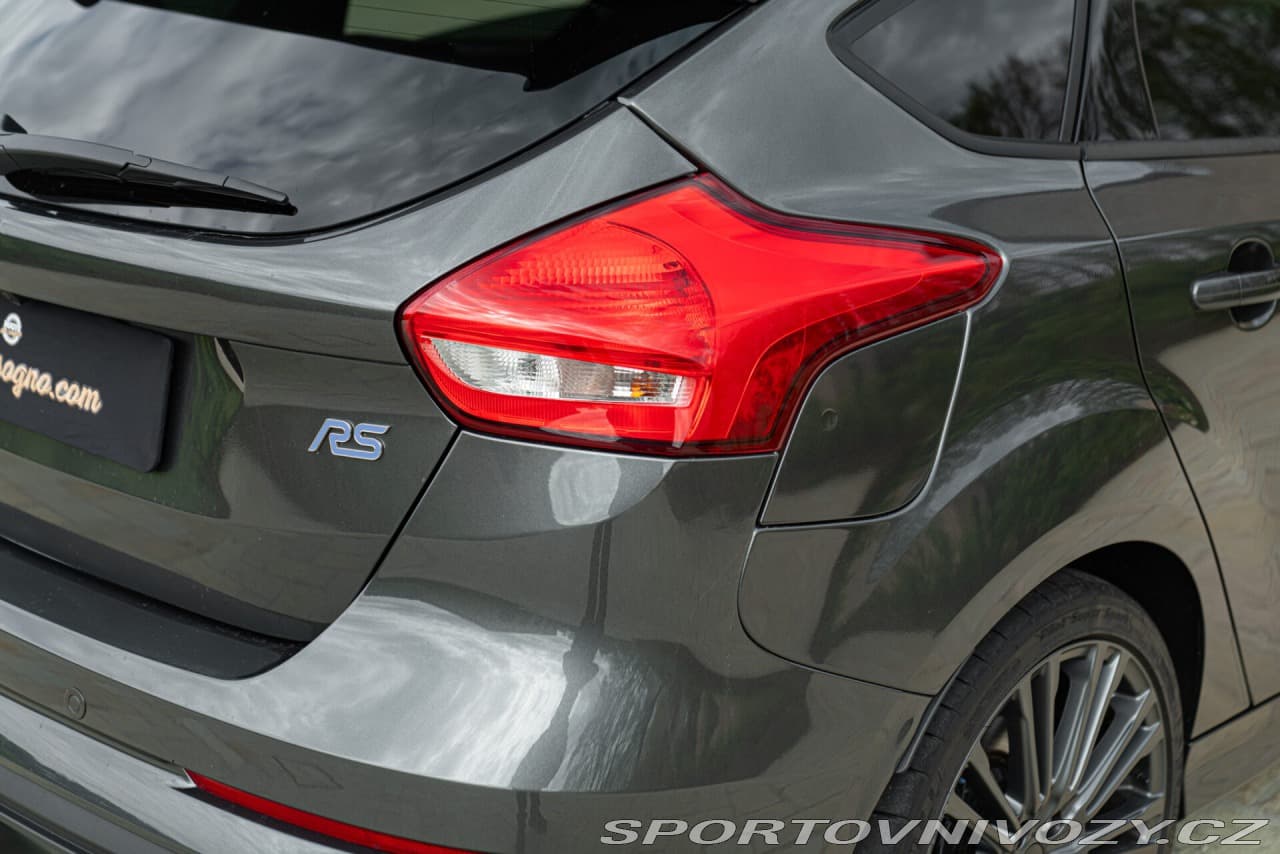 2016 Ford FOCUS - 17