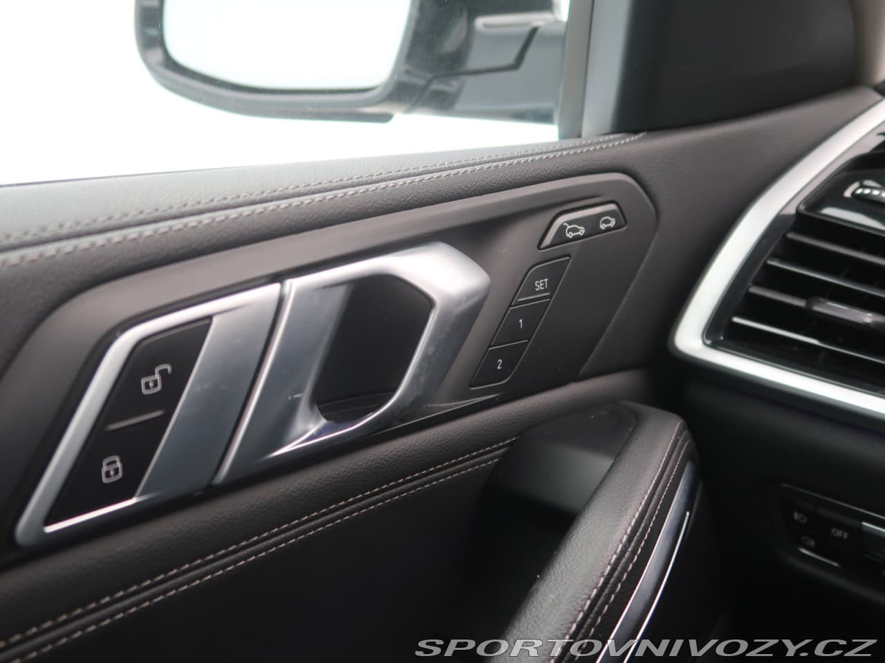 2021 BMW X6 - 18